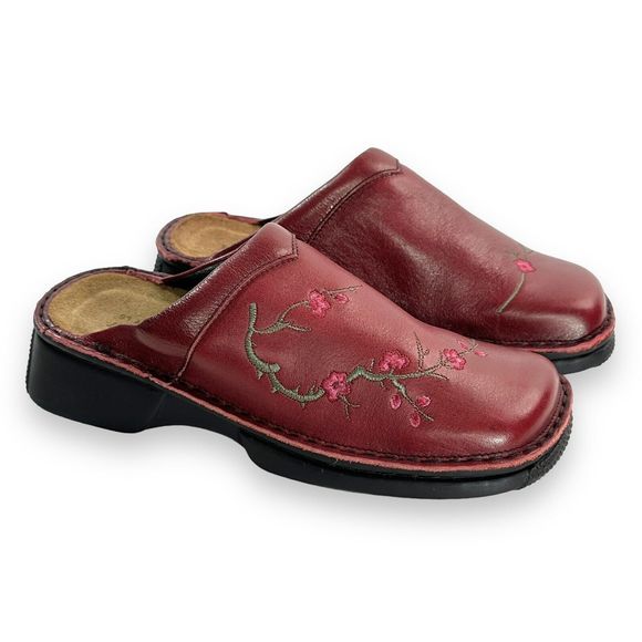 NAOT Mule Clog Shoe Sz EU 37 US 6 Red Leather Kimono Cherry Blossom Slip Ons - Picture 2 of 10